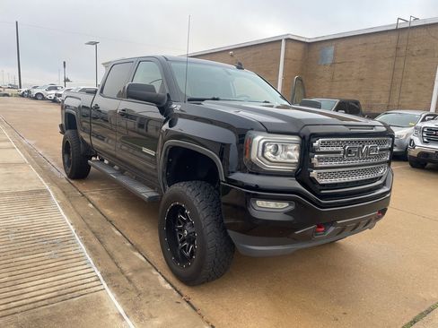 Used 2017 GMC Sierra 1500 SLE image 4