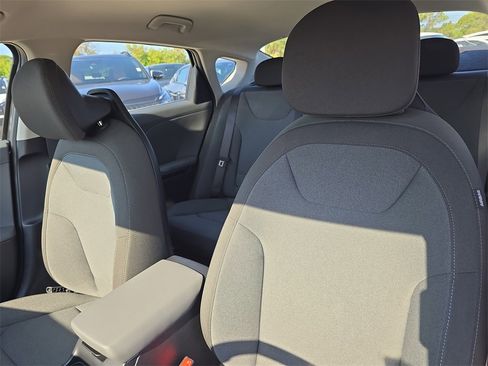 New 2025 Kia K4 LXS image 23