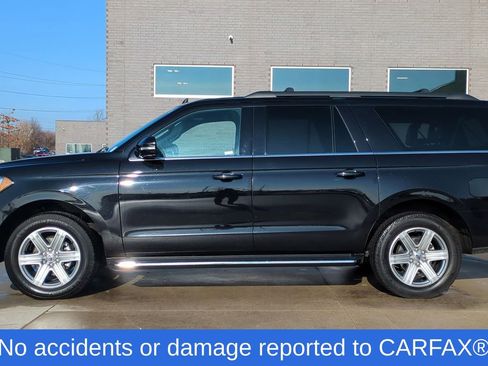 Used 2021 Ford Expedition Max XLT image 2