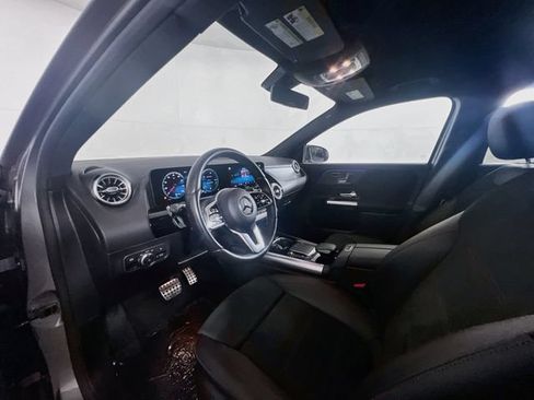 Used 2023 Mercedes-Benz GLA 250 4MATIC w/ AMG Line Exterior image 18