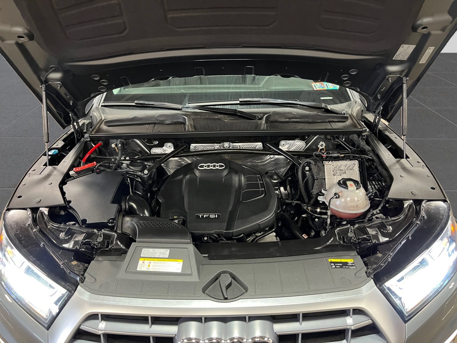 Used 2018 Audi Q5 2.0T Premium Plus w/ Premium Plus Package AWD/4WD image 27