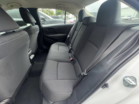 Used 2025 Toyota Corolla LE FWD image 20