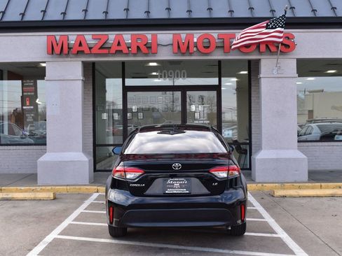 Used 2024 Toyota Corolla LE FWD image 8