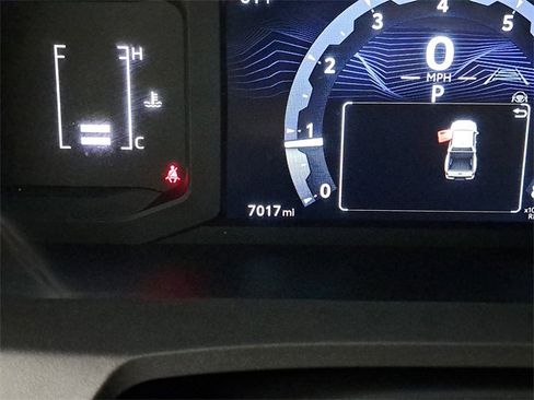 Used 2025 Toyota Tacoma SR image 2