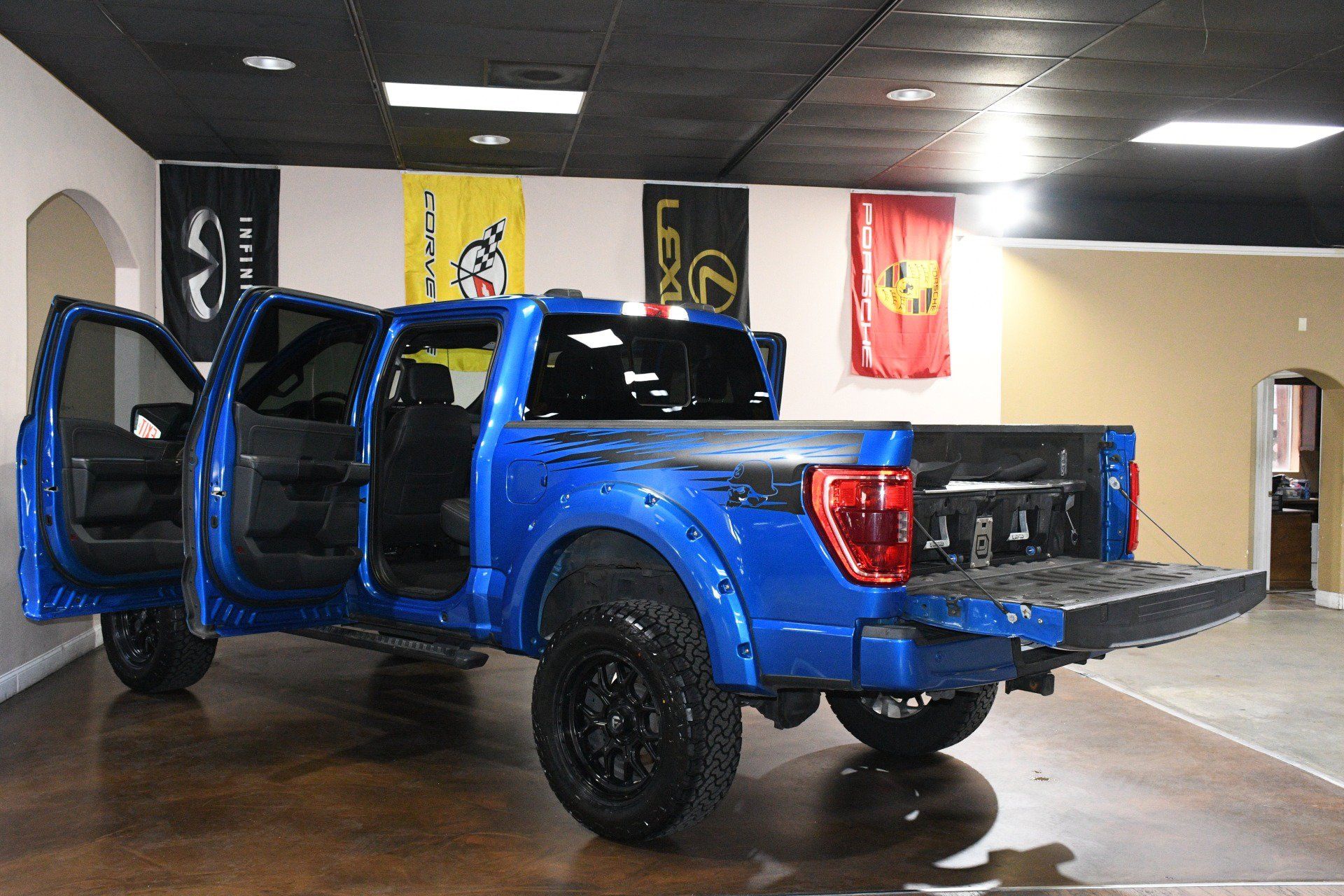 Used 2021 Ford F150 XLT w/ Equipment Group 302A High AWD/4WD image 92