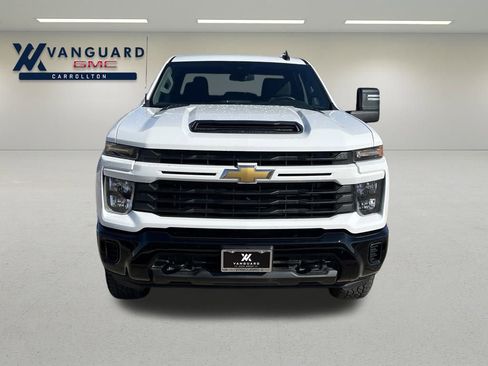 Used 2025 Chevrolet Silverado 2500 Custom w/ Custom Convenience Package image 9