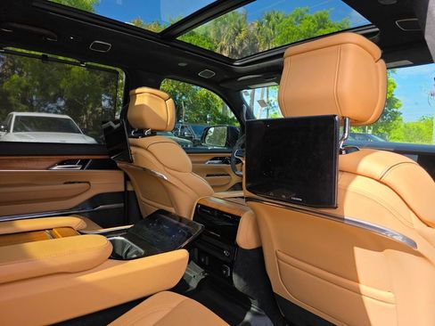 Used 2023 Jeep Grand Wagoneer L Series III w/ Rear Seat Video Group 1 image 12