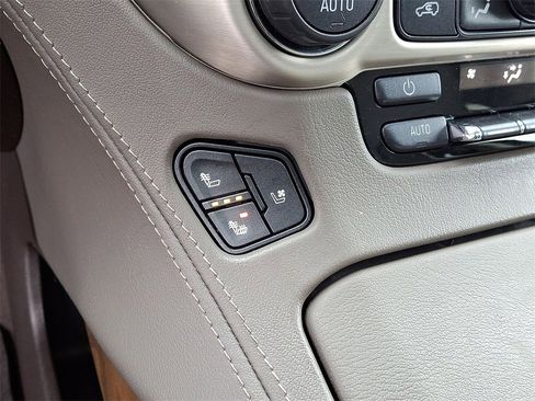 Certified 2020 GMC Yukon Denali w/ Open Road Package image 19