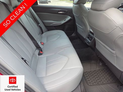 Certified 2019 Toyota Avalon XLE w/ Moonroof Package FWD image 17