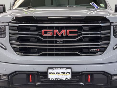 Used 2025 GMC Sierra 1500 AT4 w/ AT4 Premium Package AWD/4WD image 48