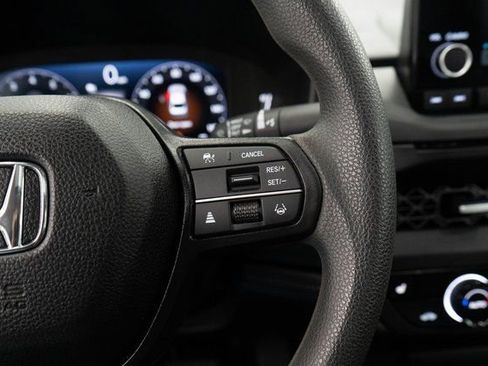 Certified 2025 Honda Accord SE image 17