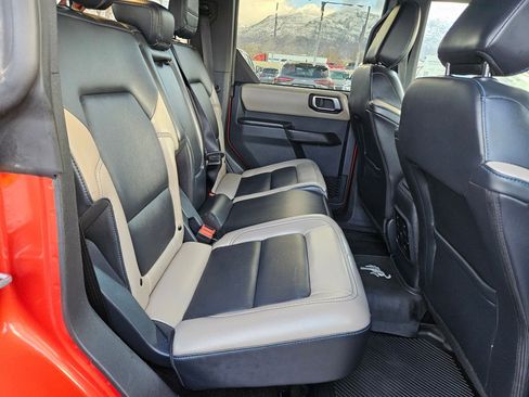 Used 2024 Ford Bronco Wildtrak image 34