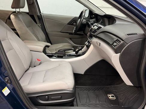Used 2015 Honda Accord EX-L image 39