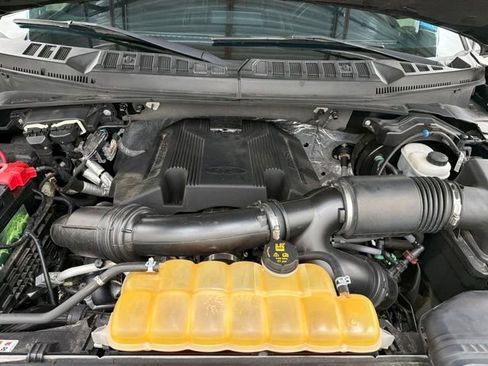 Used 2017 Ford F150 Lariat w/ Equipment Group 502A Luxury AWD/4WD image 29