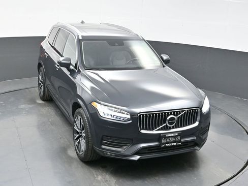 Used 2022 Volvo XC90 T5 Momentum w/ Protection Package Premier image 23