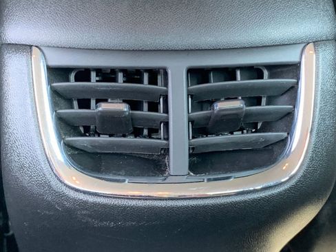 Used 2024 Chevrolet Malibu LT image 24