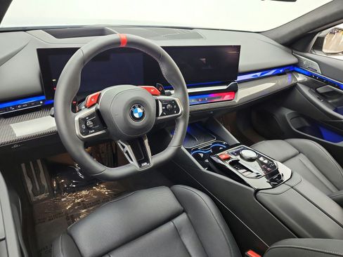Used 2025 BMW M5 w/ Carbon Package AWD/4WD image 14