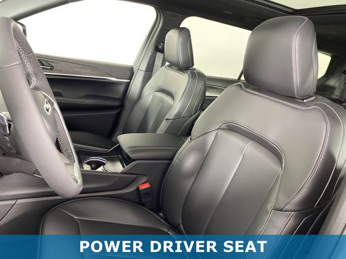 New 2025 Jeep Grand Cherokee L Limited w/ Black Appearance Package image 16