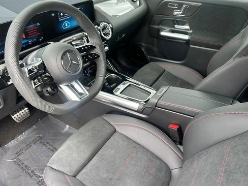 New 2026 Mercedes-Benz GLA 35 AMG 4MATIC image 4