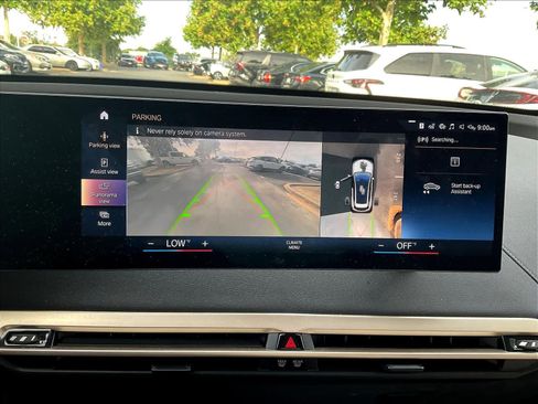 Used 2023 BMW iX xDrive50 w/ Premium Package image 21