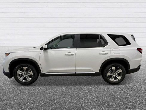 New 2025 Honda Pilot EX-L image 2
