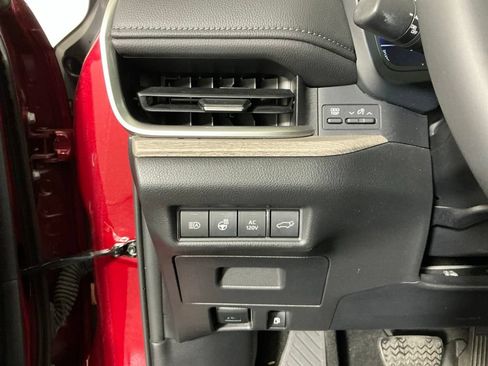 Used 2024 Toyota Grand Highlander AWD Hybrid image 16