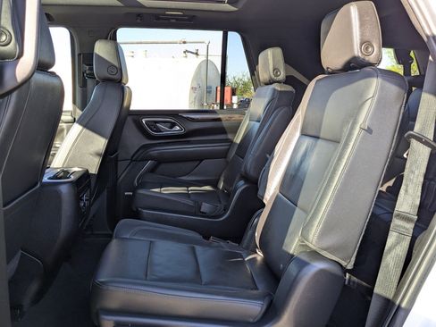 Used 2021 Chevrolet Tahoe Z71 w/ Luxury Package image 18