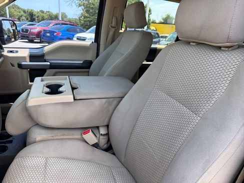 Used 2017 Ford F150 XLT w/ Equipment Group 302A Luxury AWD/4WD image 20