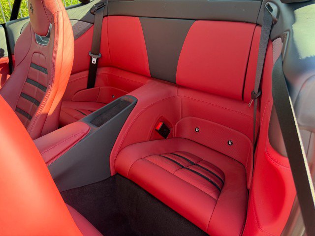 Used 2019 Ferrari Portofino RWD image 15