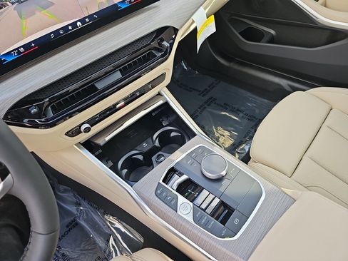 New 2025 BMW 330i xDrive Sedan w/ Premium Package image 26