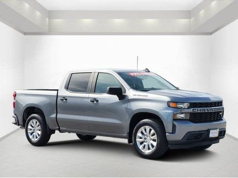 Used 2020 Chevrolet Silverado 1500 Custom w/ Custom Value Package RWD image 1