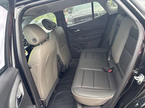 Used 2026 Chevrolet Trax ACTIV w/ Driver Confidence Package FWD image 20