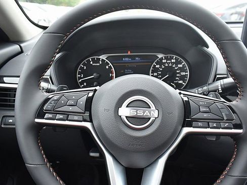 New 2025 Nissan Altima 2.5 SR w/ SR Premium Package image 10