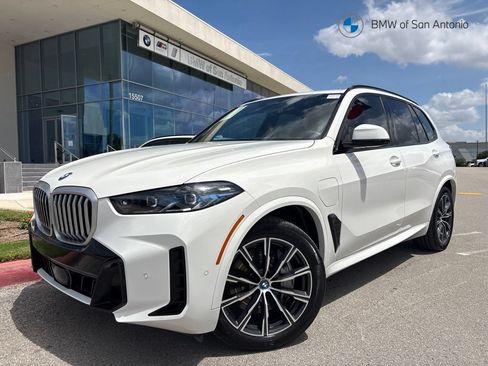 Certified 2025 BMW X5 xDrive50e w/ M Sport Package AWD/4WD image 1