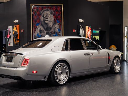 Used 2020 Rolls-Royce Phantom Sedan RWD image 11