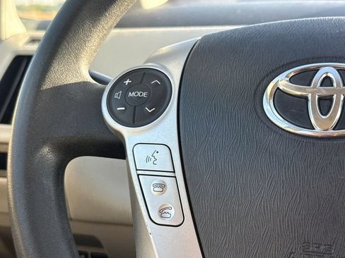 Used 2014 Toyota Prius V Three FWD image 28