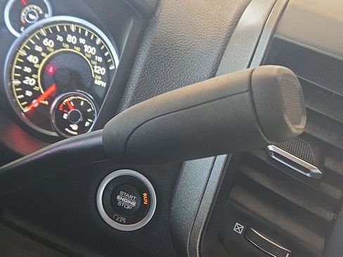 Used 2024 RAM 2500 Tradesman w/ Chrome Appearance Group image 16