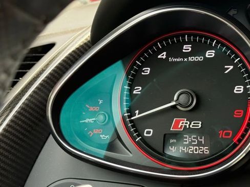 Used 2014 Audi R8 V10 AWD/4WD image 37