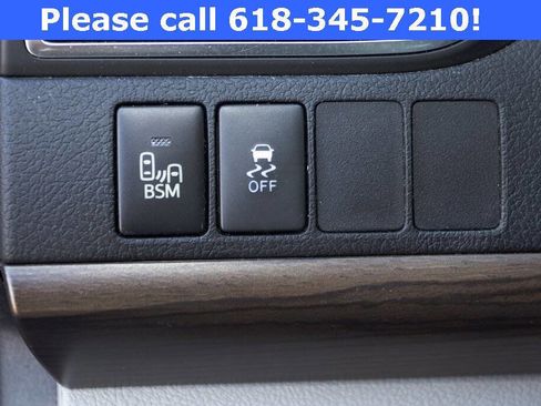 Used 2017 Toyota Camry XLE image 18