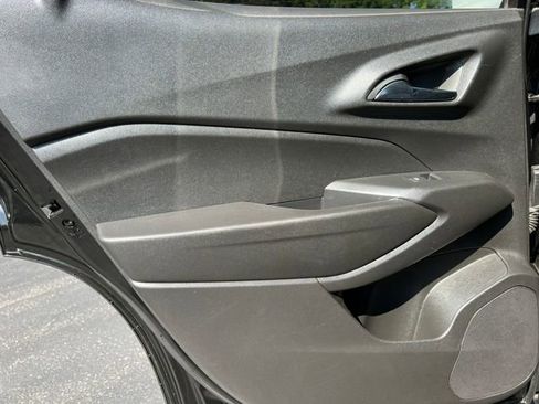 Used 2024 Chevrolet Trax LS w/ LS Convenience Package image 31