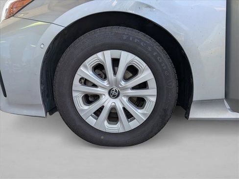 Used 2021 Toyota Prius LE FWD image 13