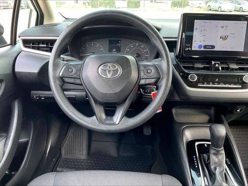 Used 2024 Toyota Corolla LE image 11