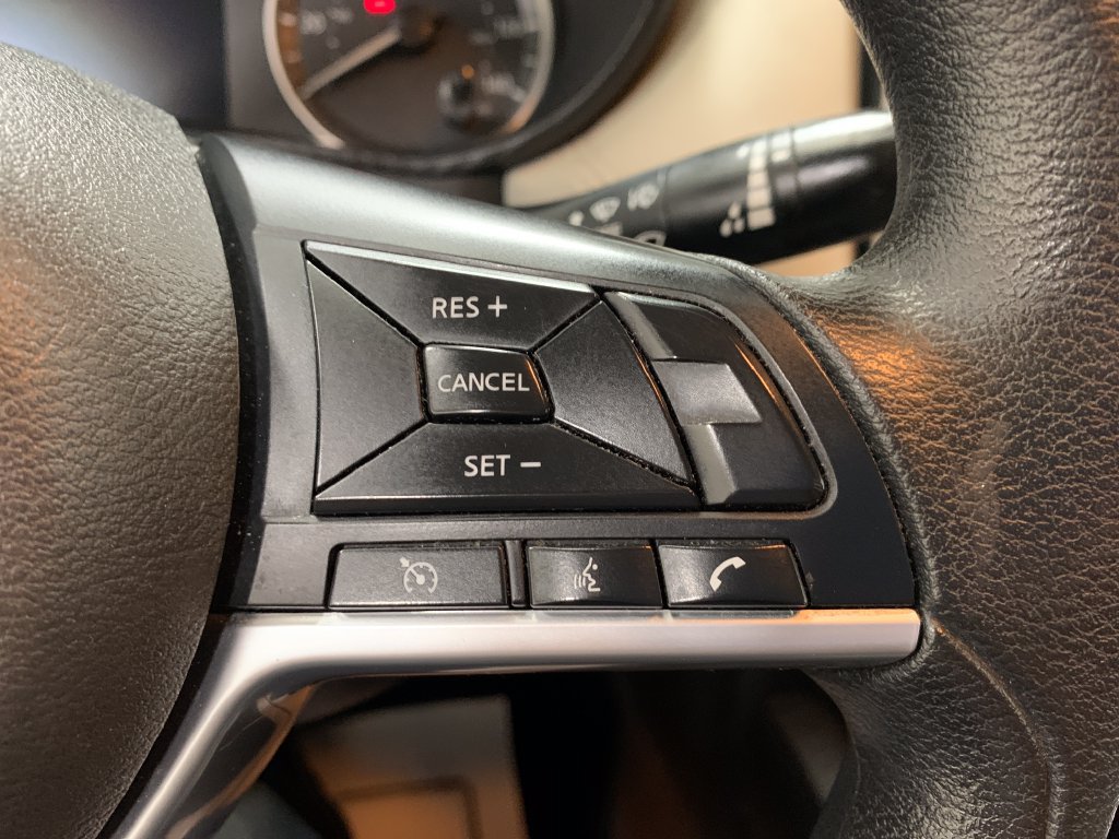 Used 2020 Nissan Versa SV FWD image 22