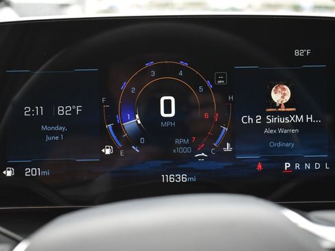 Used 2025 Chevrolet Equinox LT w/ Safety and Technology Package FWD image 29