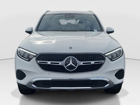 Certified 2025 Mercedes-Benz GLC 300 image 2