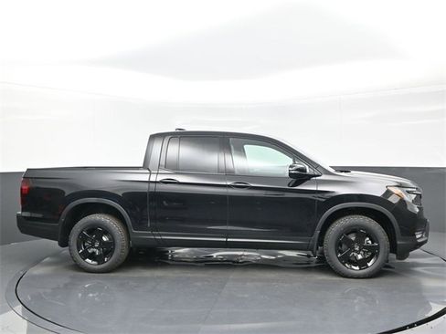 New 2026 Honda Ridgeline Black Edition image 7