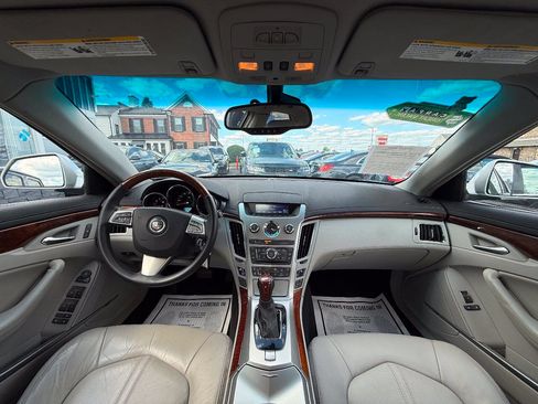 Used 2009 Cadillac CTS 3.6 w/ Wood Trim Package RWD image 15