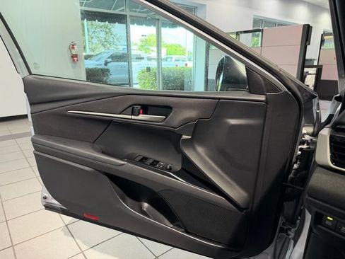 Used 2025 Toyota Camry LE FWD image 26