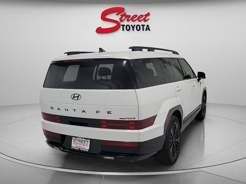 Used 2024 Hyundai Santa Fe Calligraphy AWD/4WD image 4