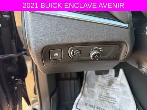 Used 2021 Buick Enclave Avenir w/ Avenir Technology Package image 12
